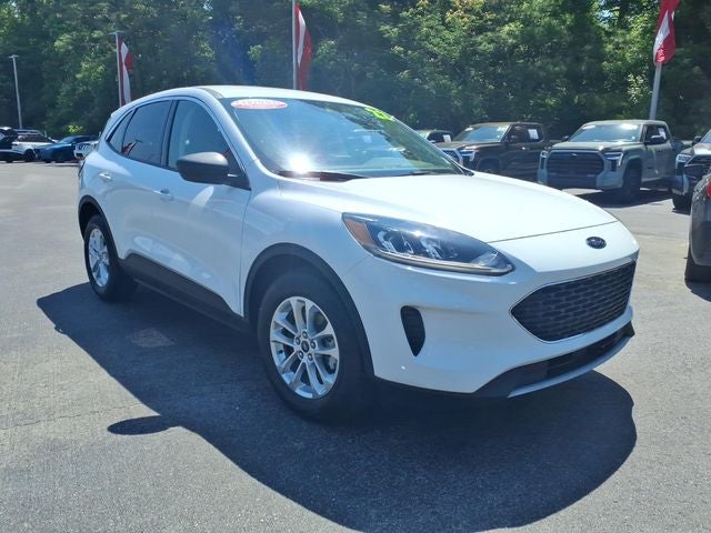 2022 Ford Escape SE in Oxford White — front three-quarter view